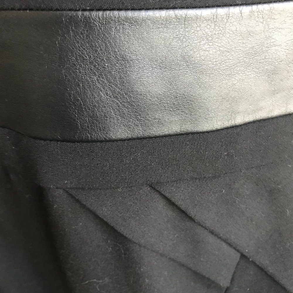 Calvin Klein - Picture 4 of 4